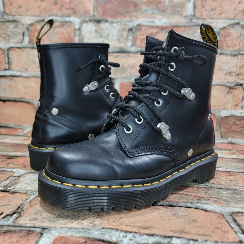 Dr. Martens 1460 Bex Stud Leather Lace-Up Boots Size Men's Men's 6/ Women's 7